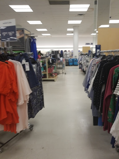 Department Store «Marshalls», reviews and photos, 795 Montauk Hwy, West Babylon, NY 11704, USA