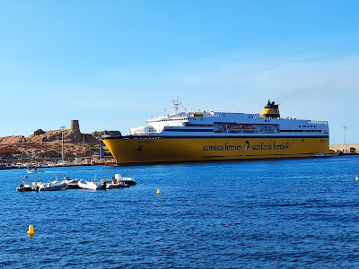 Parking à L'Île-Rousse