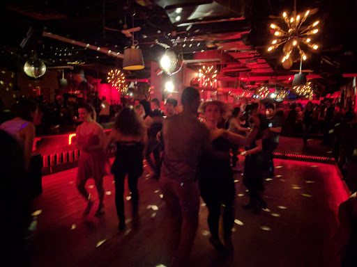 Salsa clubs in Toronto