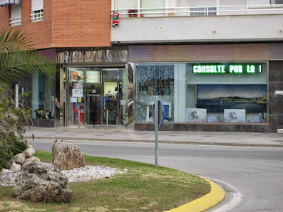 Farmacia Pilar San Feliu Avinguda del Papa Luna, 18, 12580 Benicarló, Castellón, España