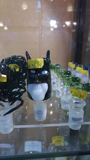 Tobacco Shop «House of Smoke - Fourth Plain», reviews and photos, 6721 NE Fourth Plain Blvd, Vancouver, WA 98661, USA