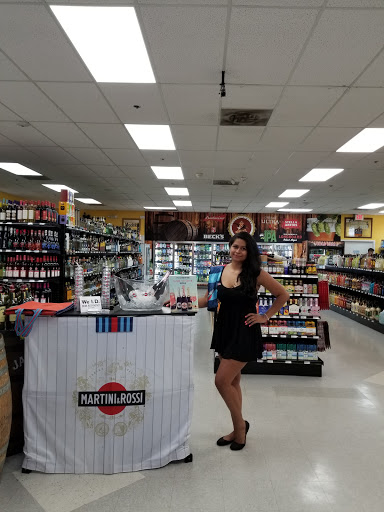 Liquor Store «Plaza Liquors», reviews and photos, 8739 International Dr, Orlando, FL 32819, USA