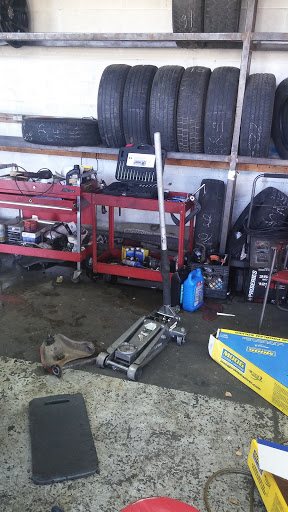 Tire Shop «Texas Tires», reviews and photos, 5407 E Belknap St, Haltom City, TX 76117, USA