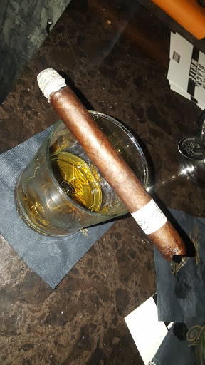 Tobacco Shop «Smoke Inn», reviews and photos, 801 Village Blvd #305, West Palm Beach, FL 33409, USA