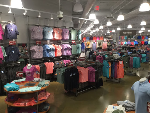 Sportswear Store «Columbia Sportswear Outlet Store at Cabazon Outlets», reviews and photos, 48750 Seminole Dr, Cabazon, CA 92230, USA