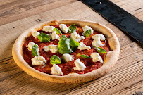 Plats et boissons du Pizzeria Jordan Tomas - Pizza Mamamia Lyon Montchat - n°17