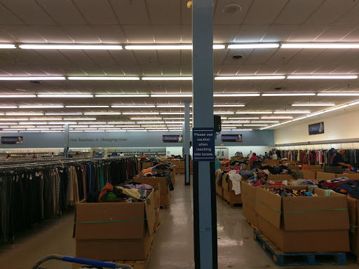 Thrift Store «Goodwill Industries of Middle Tennessee», reviews and photos, 291 New Shackle Island Rd, Hendersonville, TN 37075, USA