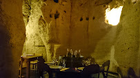 Atmosphère du Restaurant Le Caveau à DOUE LA FONTAINE - n°10