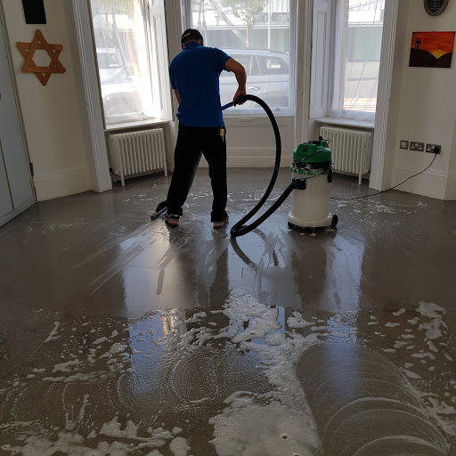 Comet Cleaning