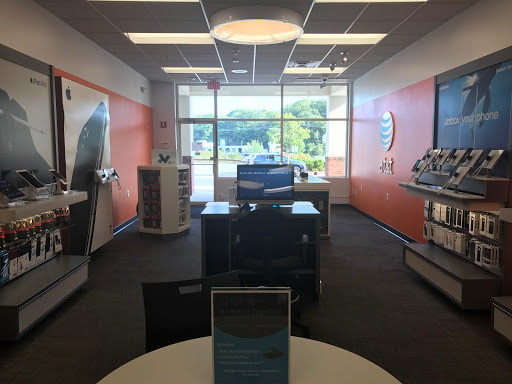 Cell Phone Store «AT&T Authorized Retailer», reviews and photos, 100 Macy St, Amesbury, MA 01913, USA