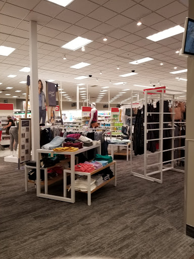 Department Store «Target», reviews and photos, 2199 MN-36, North St Paul, MN 55109, USA