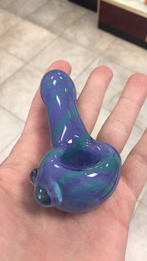 Tobacco Shop «Smoke», reviews and photos, 1844 W Irving Park Rd, Chicago, IL 60613, USA