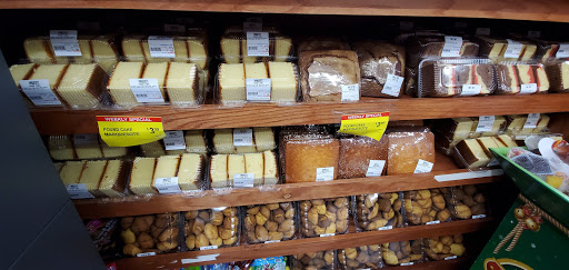 Grocery Store «Bravo Supermarkets», reviews and photos, 401 Fulton Ave, Hempstead, NY 11550, USA