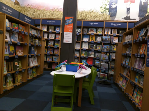 Book Store «Amazon Books», reviews and photos, 4601 26th Ave NE, Seattle, WA 98105, USA