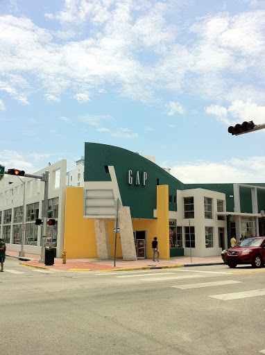 Gap, 673 Collins Ave, Miami Beach, FL 33139, USA, 