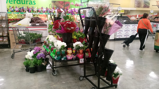 Grocery Store «El Super», reviews and photos, 9710 Woodman Ave, Pacoima, CA 91331, USA