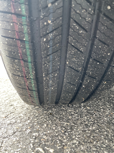 Tire Shop «Discount Tire Store - Florence, SC», reviews and photos, 102 Woody Jones Blvd, Florence, SC 29501, USA