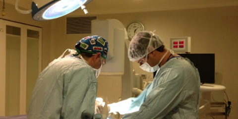 Dr. Cristián Venables Gálvez, Cirujano maxilofacial