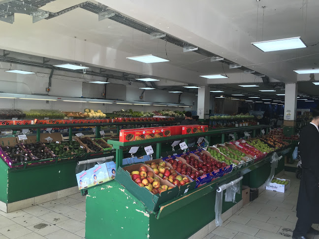 Reviews of Fresh & Fruity in London - Supermarket