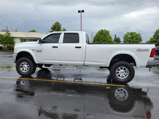 Tire Shop «Discount Tire Store - Salem, OR», reviews and photos, 1890 Lancaster Dr NE, Salem, OR 97305, USA