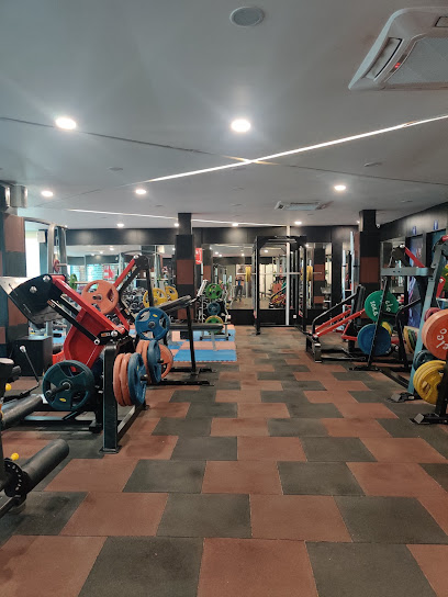 SLAM Lifestyle and Fitness Studio (Sholinganallur) - No 40, 2nd Floor, Rajiv Gandhi Salai, Opp RTO Office, Sholinganallur, Chennai, Tamil Nadu 600119, India