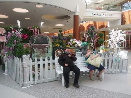 Shopping Mall «Natick Mall», reviews and photos, 1245 Worcester St, Natick, MA 01760, USA