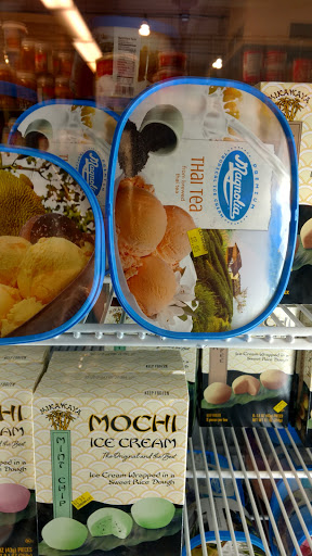 Asian Grocery Store «Lily Market», reviews and photos, 11001 NE Halsey St, Portland, OR 97220, USA