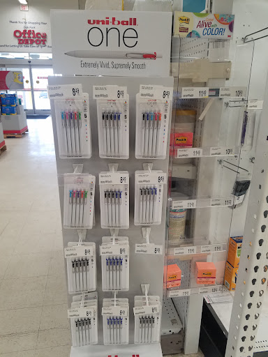 Office Supply Store «Office Depot», reviews and photos, 21110 Greenfield Rd, Oak Park, MI 48237, USA