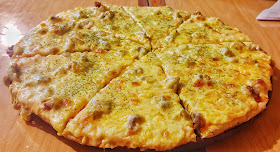 Tertulia's pizza