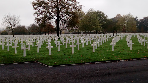 Cimetière Américain à Montjoie-Saint-Martin