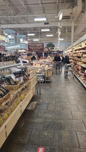 Shopping Mall «Hamilton Marketplace», reviews and photos, 130 Marketplace Blvd, Hamilton Township, NJ 08691, USA