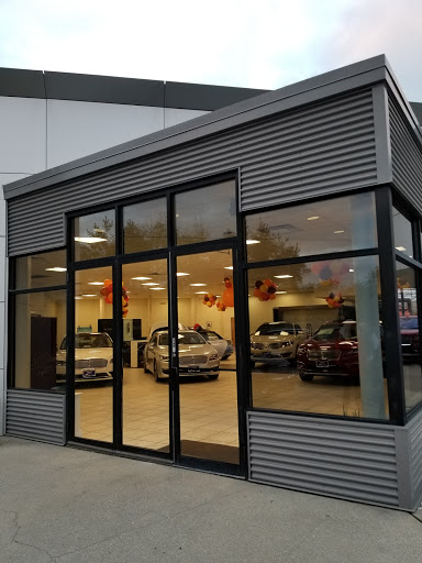 Ford Dealer «Ford Lincoln of Huntington», reviews and photos, 333 W Jericho Turnpike, Huntington, NY 11743, USA