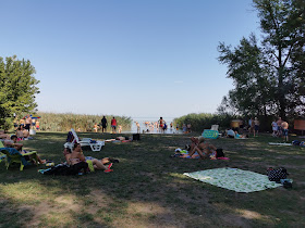 Keszthelyi Kutyás Park, Piknikkert és Strand