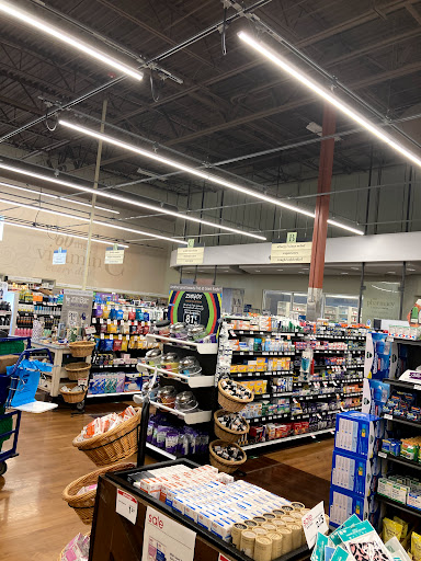 Supermarket «Giant Eagle Supermarket», reviews and photos, 27264 Lorain Rd, North Olmsted, OH 44070, USA