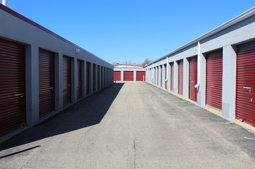 Self-Storage Facility «Space Saver Self Storage», reviews and photos, 2710 N Farnsworth Ave, Aurora, IL 60502, USA