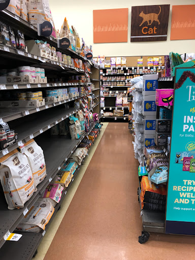 Pet Supply Store «Petco Animal Supplies», reviews and photos, 420 Harry L Dr #2, Johnson City, NY 13790, USA