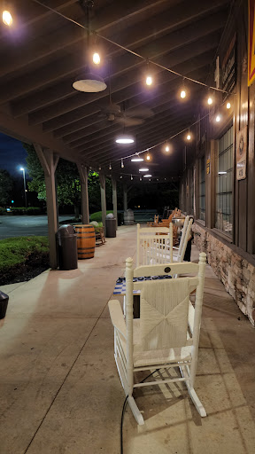 American Restaurant «Cracker Barrel Old Country Store», reviews and photos, 825 Marketplace Blvd, Hamilton Township, NJ 08691, USA