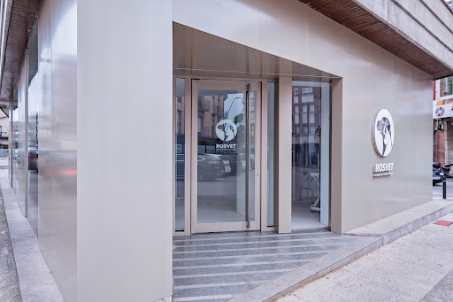 CENTRE VETERINARI ROSVET OLOT en Olot, Girona