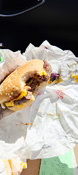 Photo n°81 de McDonald's à Bias ()