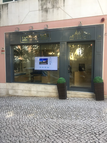 Avaliações doTOWNHOUSE - REAL ESTATE AGENCY em Lisboa - Imobiliária