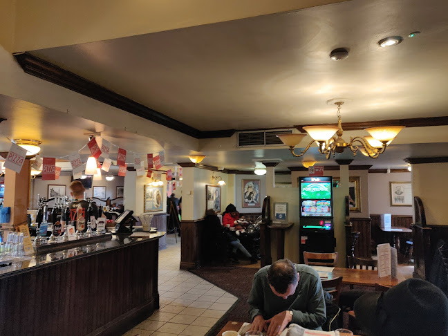 Comments and reviews of The Three Hulats - JD Wetherspoon