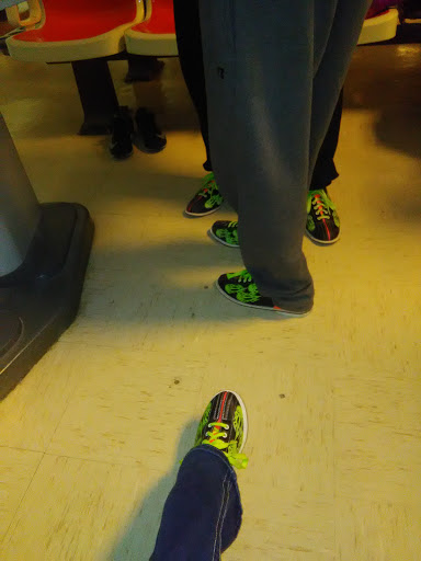 Bowling Alley «Executive Strike & Spare Family Fun Center», reviews and photos, 911 Phillips Ln, Louisville, KY 40209, USA