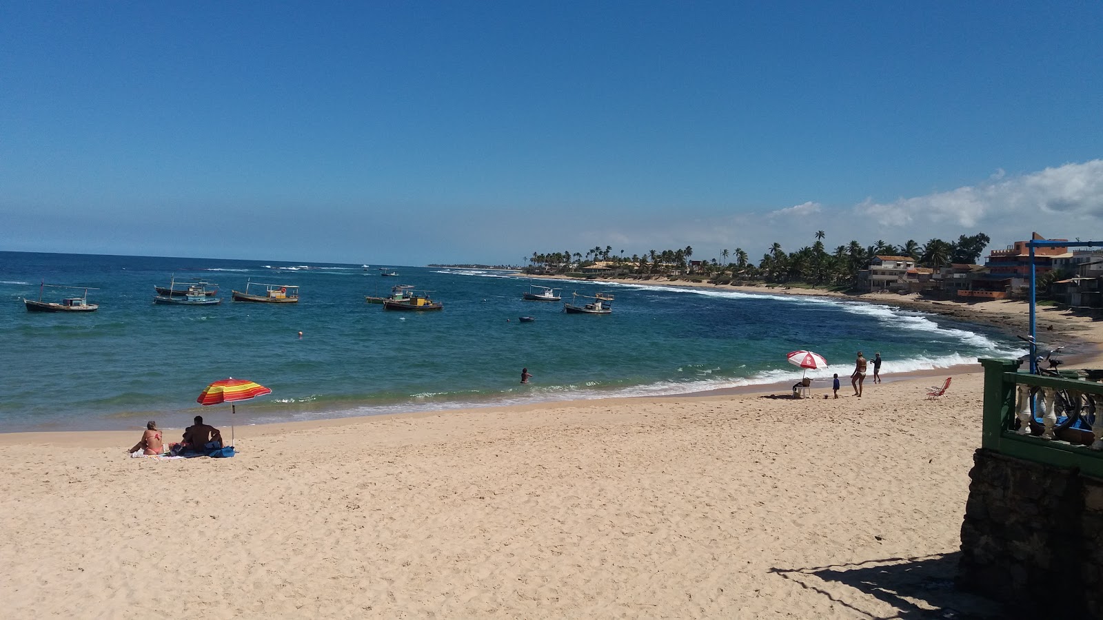 Zdjęcie Praia de Arembepe z poziomem czystości wysoki