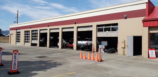 Tire Shop «Discount Tire Store - Murray, UT», reviews and photos, 120 E 4500 S, Murray, UT 84107, USA