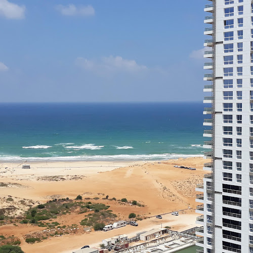 אהוד מנור 16, נתניה