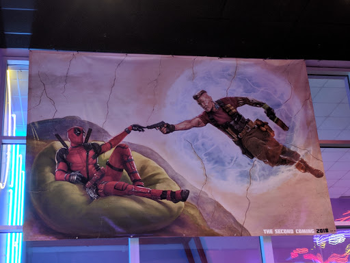 Movie Theater «Regal Cinemas Cobblestone Square 20», reviews and photos, 5500 Cobblestone Rd, Elyria, OH 44035, USA