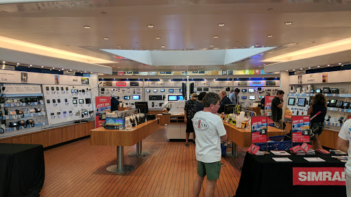 Marine Supply Store «West Marine», reviews and photos, 2401 S Andrews Ave, Fort Lauderdale, FL 33316, USA
