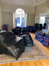 Dakota's White Glove Moving Service - Photo 2 - Car repair in Nashua, NH, Nashua