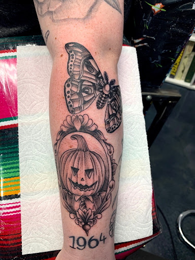 Explore celtic ring tattoo ideas, creative tattoo ideas in Albuquerque, available at Tiger Wraith Tattoo