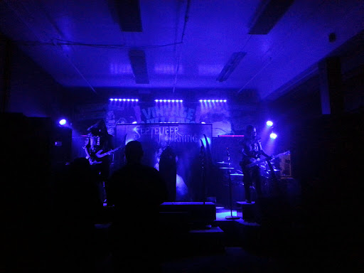 Comic Book Store «Vintage Villains», reviews and photos, 126 N Vermilion St, Danville, IL 61832, USA